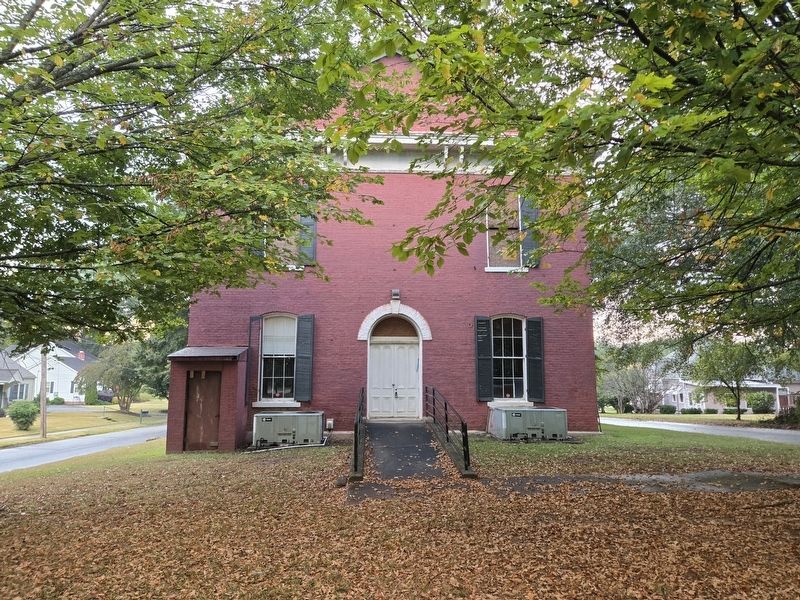 Rear view Old Campbell County Courthouse Marker. Click for full size. Rear view Old Campbell County Courthouse Marker image. Click for full size.