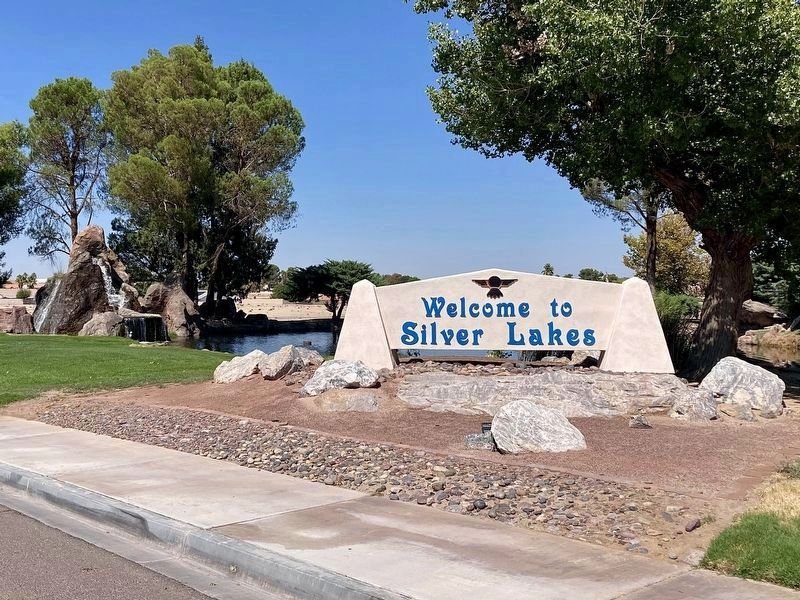 Welcome to Silver Lakes image. Click for full size.