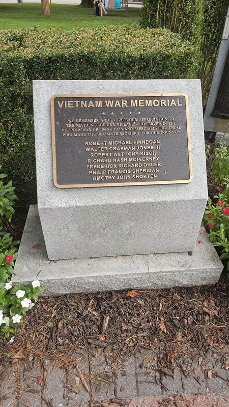Vietnam War Memorial image. Click for full size.