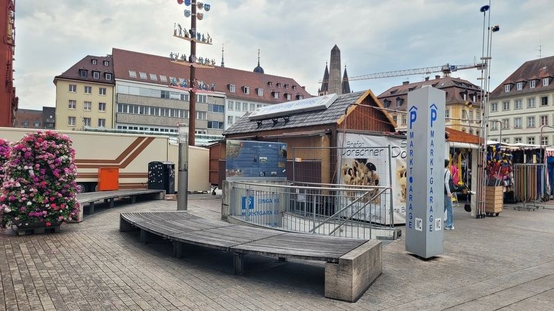 The view of the marker along the Market Square image. Click for full size.