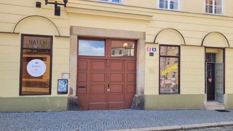 The entrance to the house with the marker image. Click for full size.