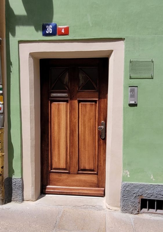 The entrance to the Town house no. 36 and Marker image. Click for full size.