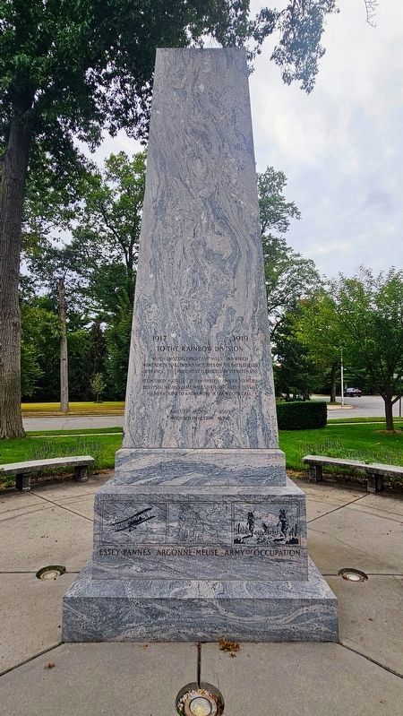 Rainbow Division Monument (Facing West) image. Click for full size.