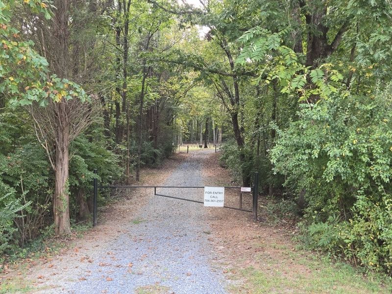 Gravel road from Elm Road to the cemetery image. Click for full size.