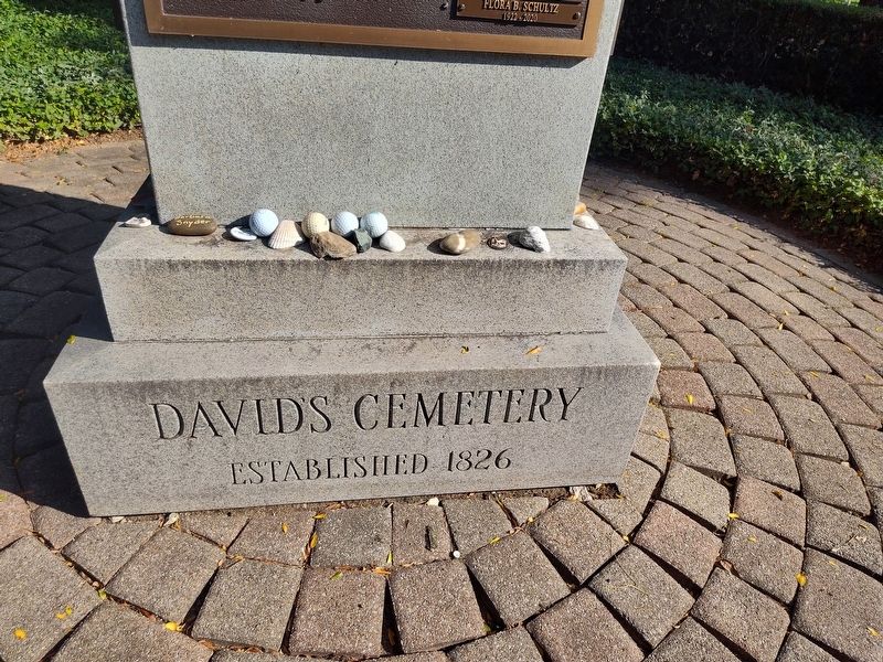 Remembrance Circle Marker image. Click for full size.