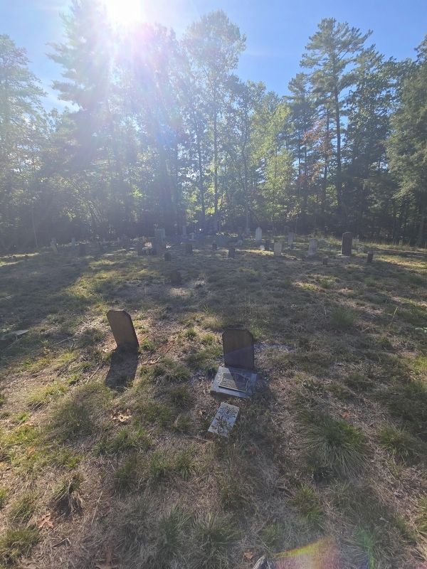 Wide view of Lawrence (Lorentz) Unger Marker and surrounding cemetery image. Click for full size.