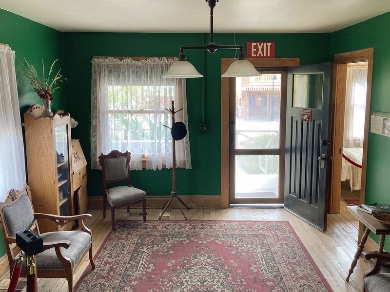 Railroad Cottage image. Click for full size.