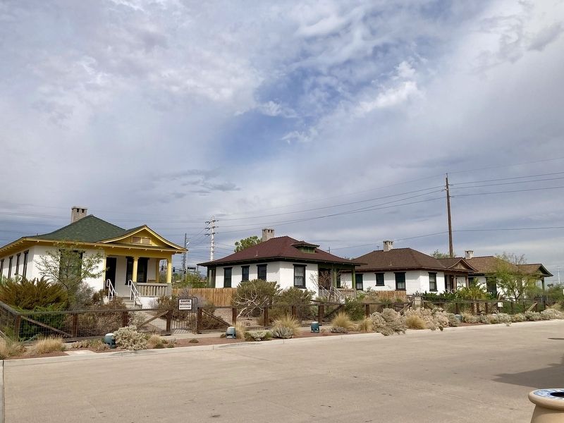 Railroad Cottages image. Click for full size.