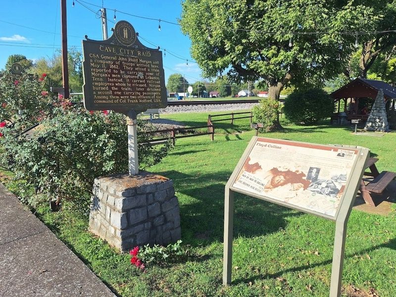 Floyd Collins Marker image. Click for full size.