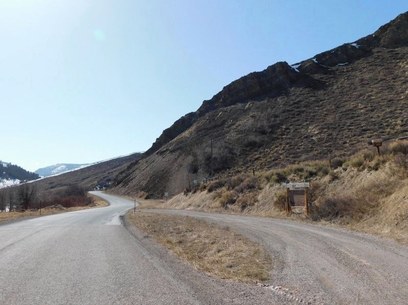 Lander Cut-Off of the Oregon Trail Marker image. Click for full size.