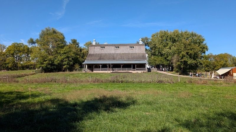 South side of the barn from across the pasture field image. Click for full size.