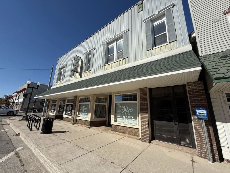822 Delta Avenue image. Click for full size.