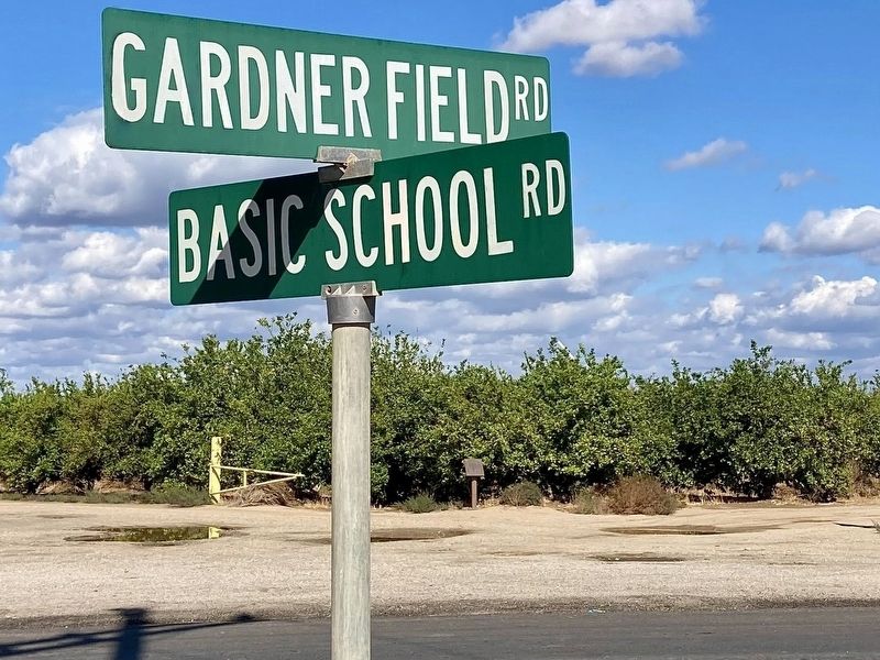 Gardner Field Marker image. Click for full size.
