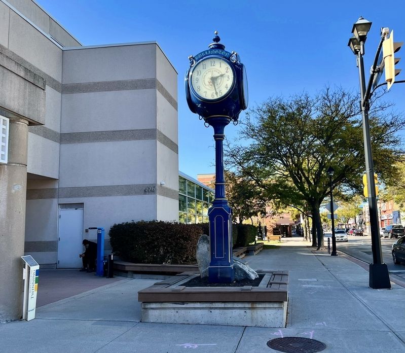 125th Anniversary Clock, 1999 and Marker. Click for full size. 125th Anniversary Clock, 1999 and Marker image. Click for full size.