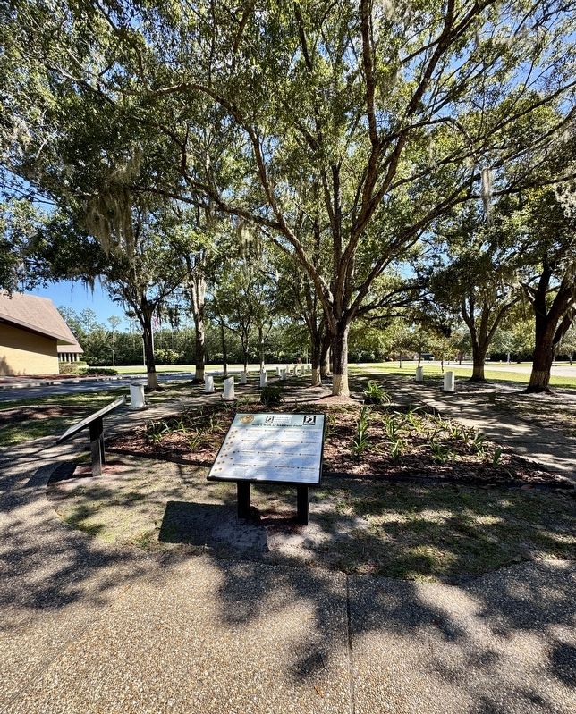 Hero�s Walk of NAS Cecil Field Marker image. Click for full size.