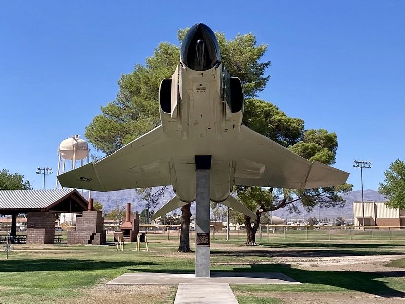 F-4C Phantom and Marker. Click for full size. F-4C Phantom and Marker image. Click for full size.