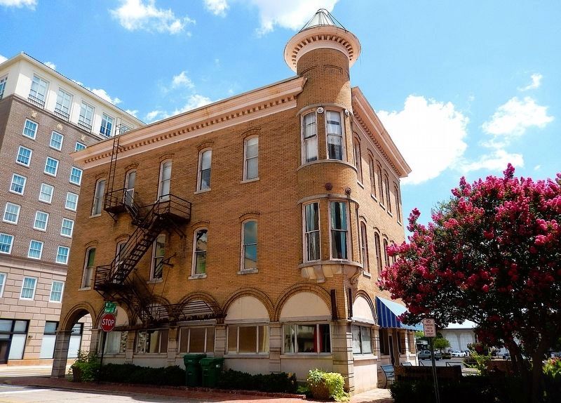 Offenhauser Building (<i>southwest elevation</i>) image. Click for full size.