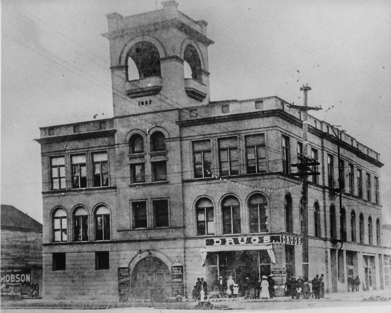 Chemeketa Lodge No. 1 Odd Fellows Building image. Click for full size.