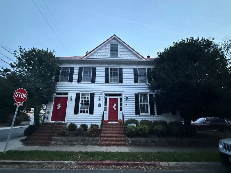 The Williams House image. Click for full size.