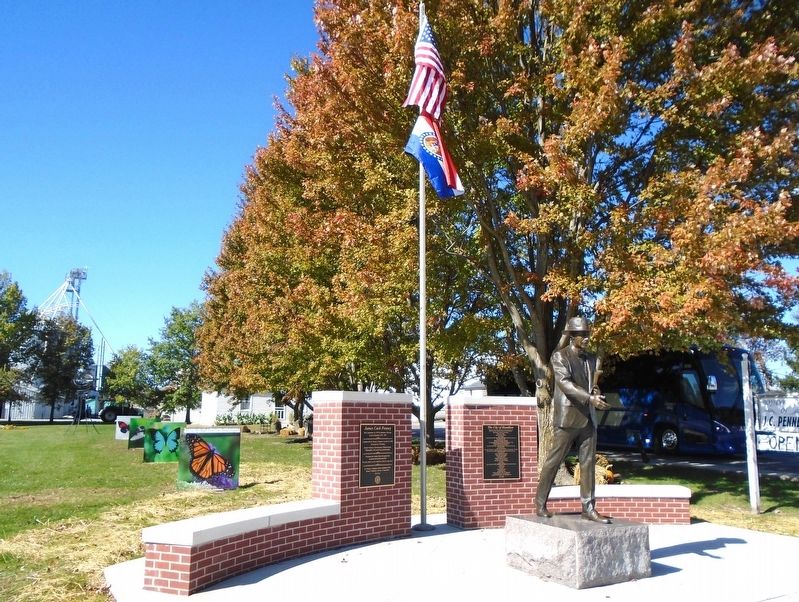James Cash Penney Memorial image. Click for full size.