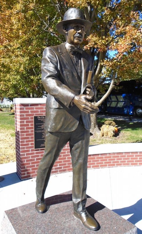 James Cash Penney Statue image. Click for full size.