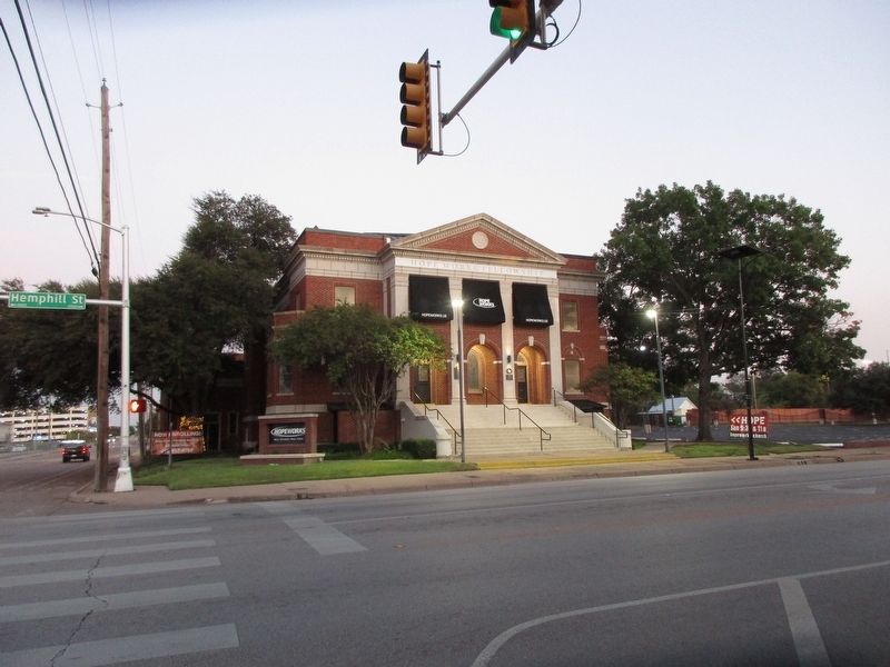 Hemphill Presbyterian Church and marker image. Click for full size.