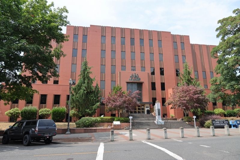 Clark County Courthouse with Marker image. Click for full size.