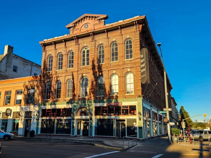 Reed Opera House building. Click for full size. Reed Opera House building image. Click for full size.