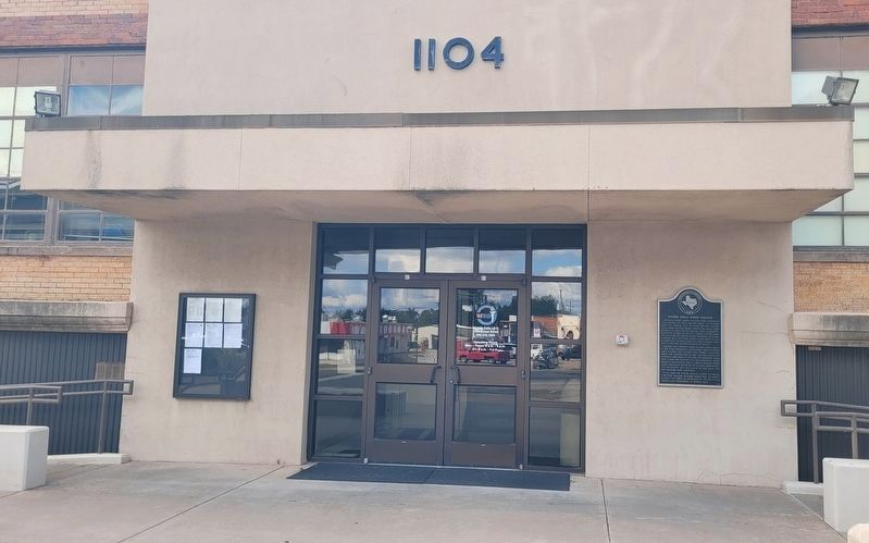 The entrance to the Wichita Falls ISD Education Center building and Marker image. Click for full size.