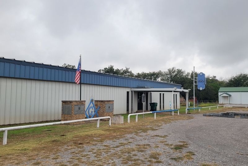 Burkburnett Masonic Lodge No. 1027 and Marker image. Click for full size.