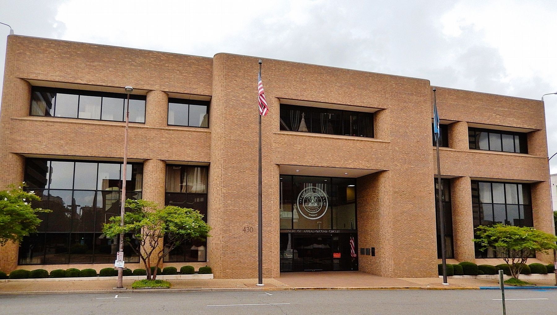 Pike Hall, Jr. Courthouse (<i>east/front elevation</i>) image. Click for full size.