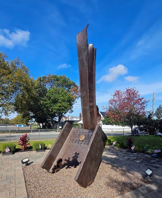 Franklin Square September 11th Memorial. Click for full size. Franklin Square September 11th Memorial image. Click for full size.