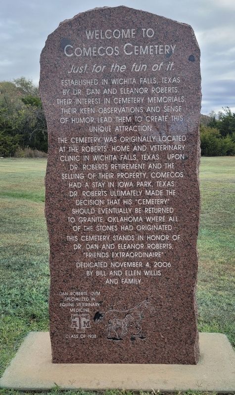 Welcome to Comecos Cemetery Marker. Click for full size. Welcome to Comecos Cemetery Marker image. Click for full size.