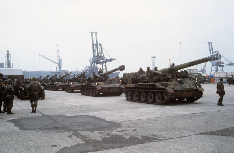 U.S. Army M110A2 howitzers in a staging area prior to transport, Port of Antwerp. Click for full size. U.S. Army M110A2 howitzers in a staging area prior to transport, Port of Antwerp image. Click for full size.