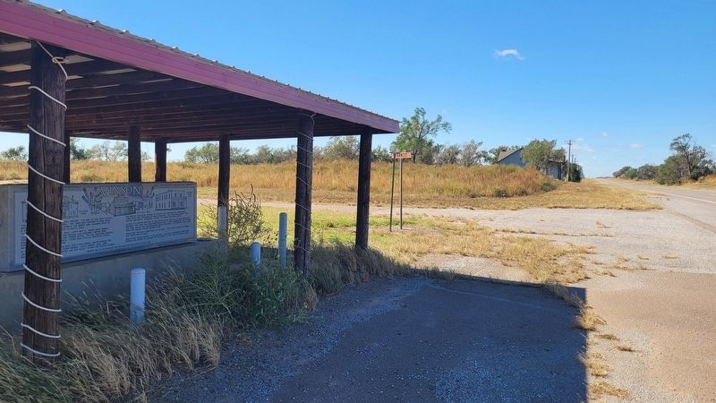 The view of the Vinson Marker along the street image. Click for full size.