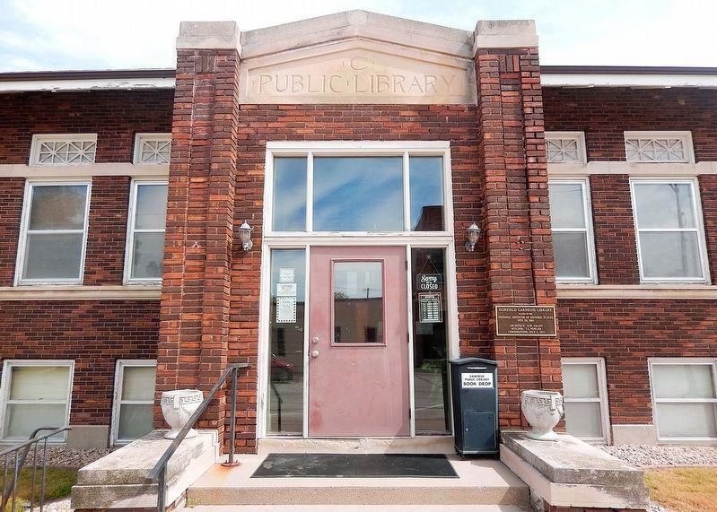 Fairfield Carnegie Library entrance image. Click for full size.