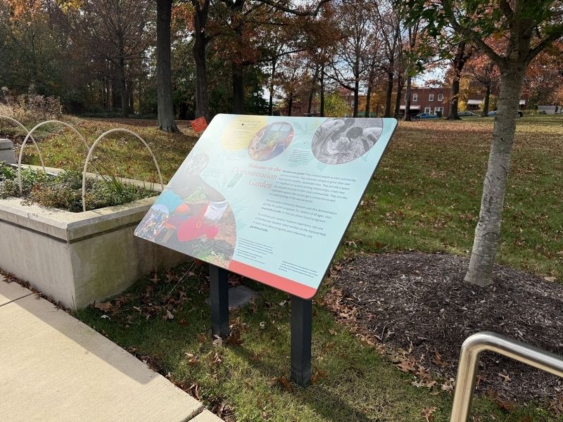 Welcome to the Demonstration Garden Marker. Click for full size. Welcome to the Demonstration Garden Marker image. Click for full size.