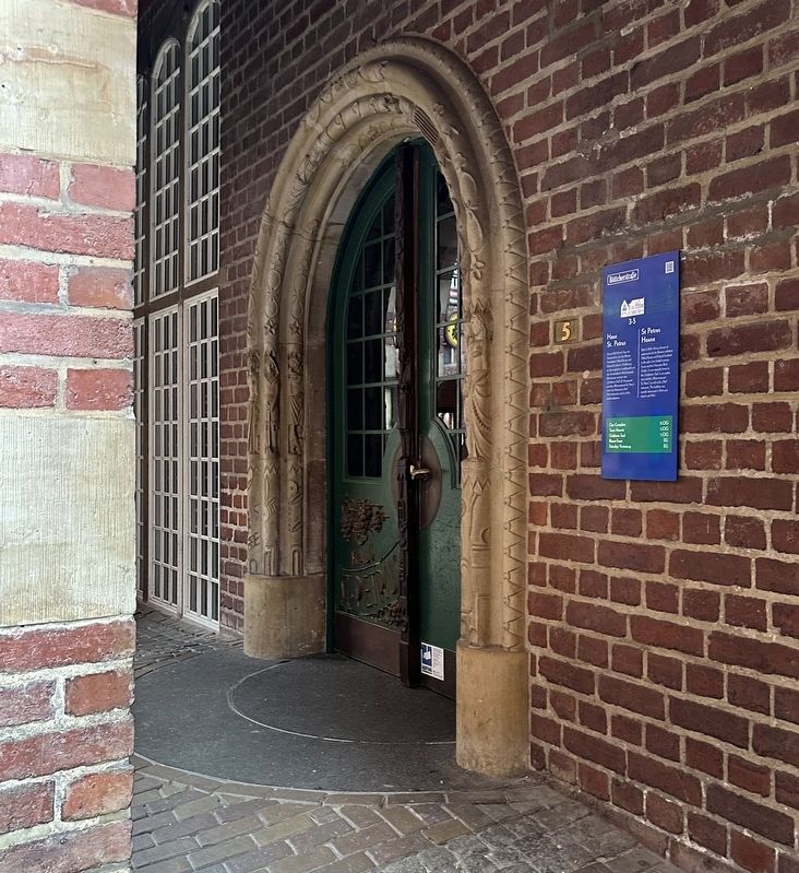 Haus St. Petrus / St Petrus House Marker - wide view image. Click for full size.