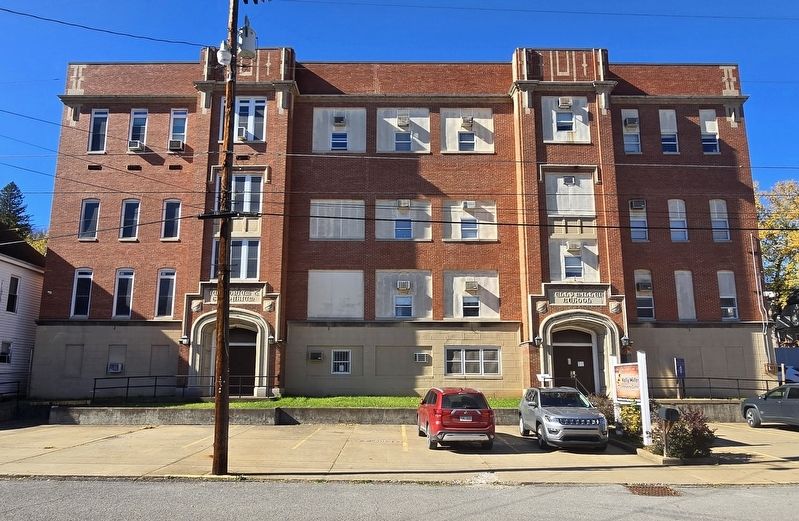 Kelly Miller School image. Click for full size.