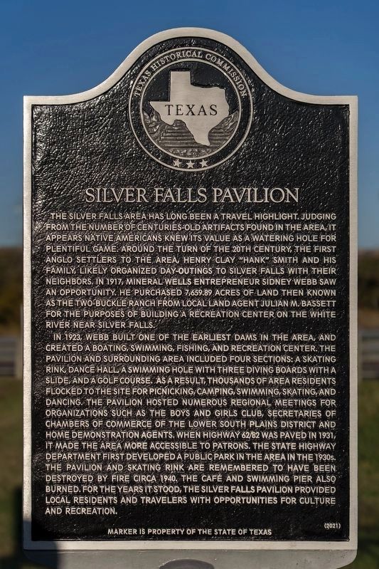 Silver Falls Pavilion Marker. Click for full size. Silver Falls Pavilion Marker image. Click for full size.