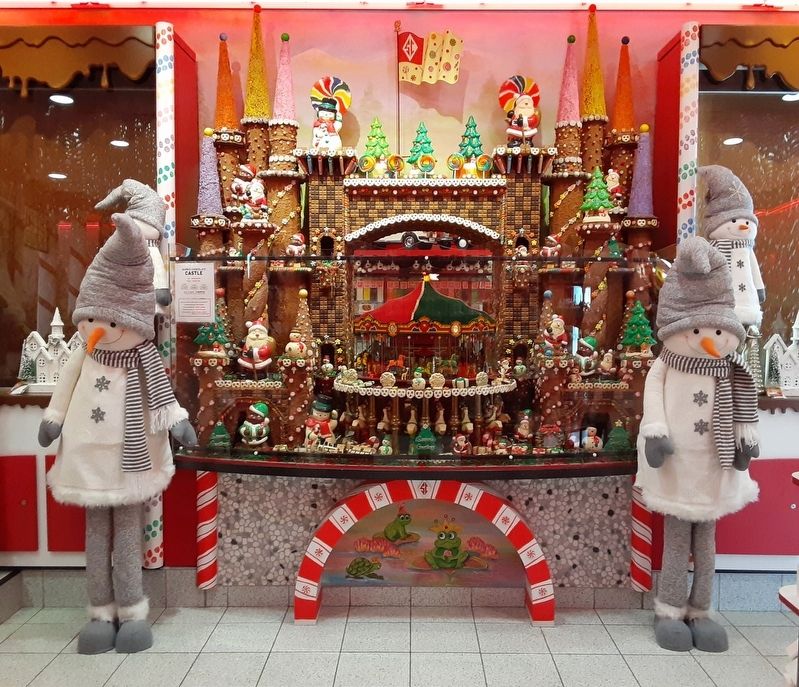 Sarris Candies Christmas Display. Click for full size. Sarris Candies Christmas Display image. Click for full size.