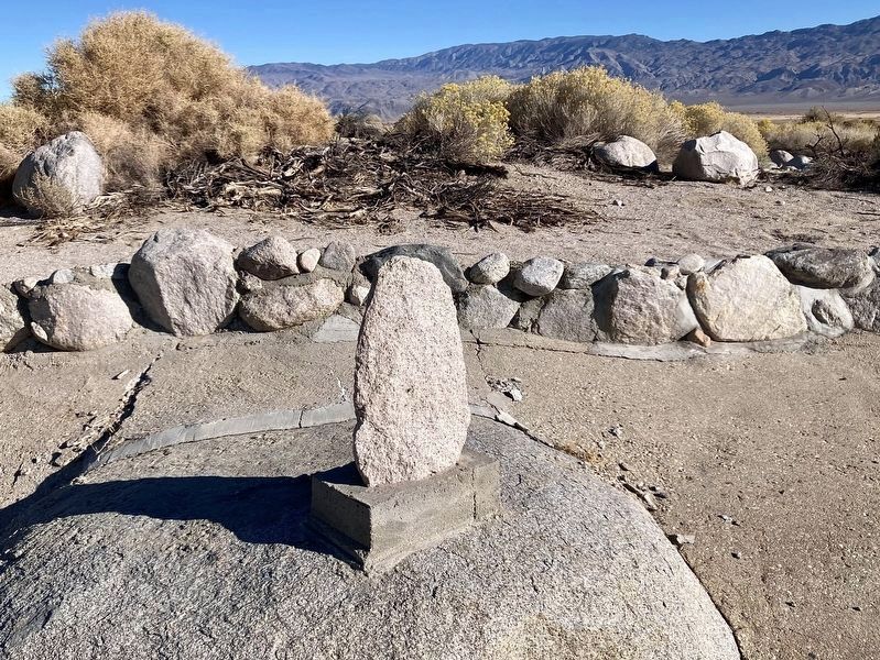 Upright Decorative Rock. Click for full size. Upright Decorative Rock image. Click for full size.
