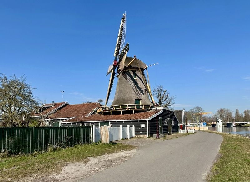 Krijtmolen d�Admiraal / Chalkmill d�Admiraal image. Click for full size.