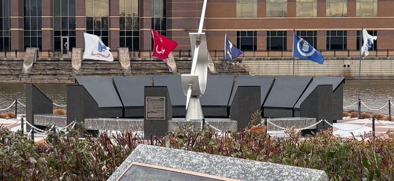 DuPage County Veterans Memorial image. Click for full size.