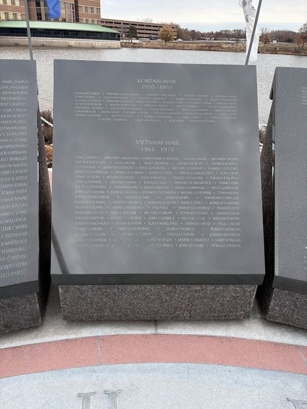DuPage County Veterans Memorial, Korean War and Vietnam War image. Click for full size.