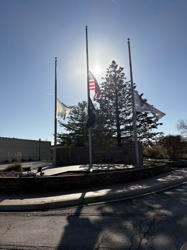 Warrenville Veterans Memorial image. Click for full size.