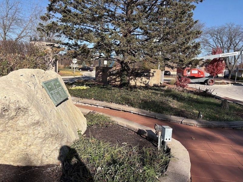 Warrenville World War I Memorial Rock image. Click for full size.