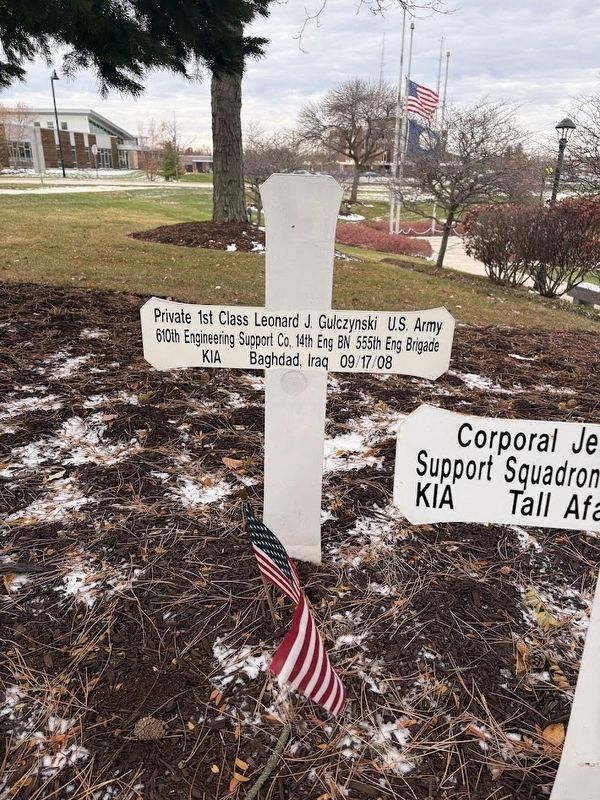 Blue Star Memorial cross; Leonard Gulczynski image. Click for full size.