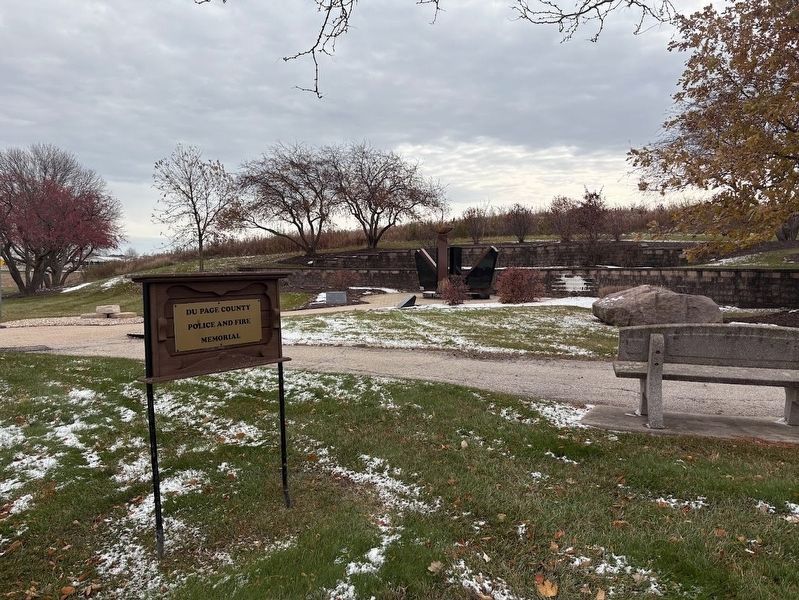 DuPage County Police and Fire Memorial image. Click for full size.