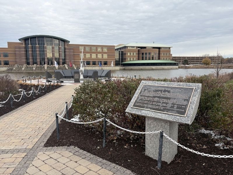 DuPage County Veterans Memorial image. Click for full size.